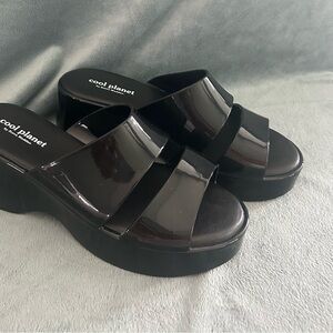 Cool plant by Steve Madden jelli platform slip on, brand new Size 8